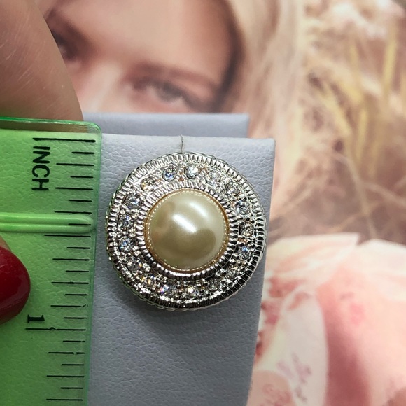 Silver Pearl Earrings - Picture 3 of 3